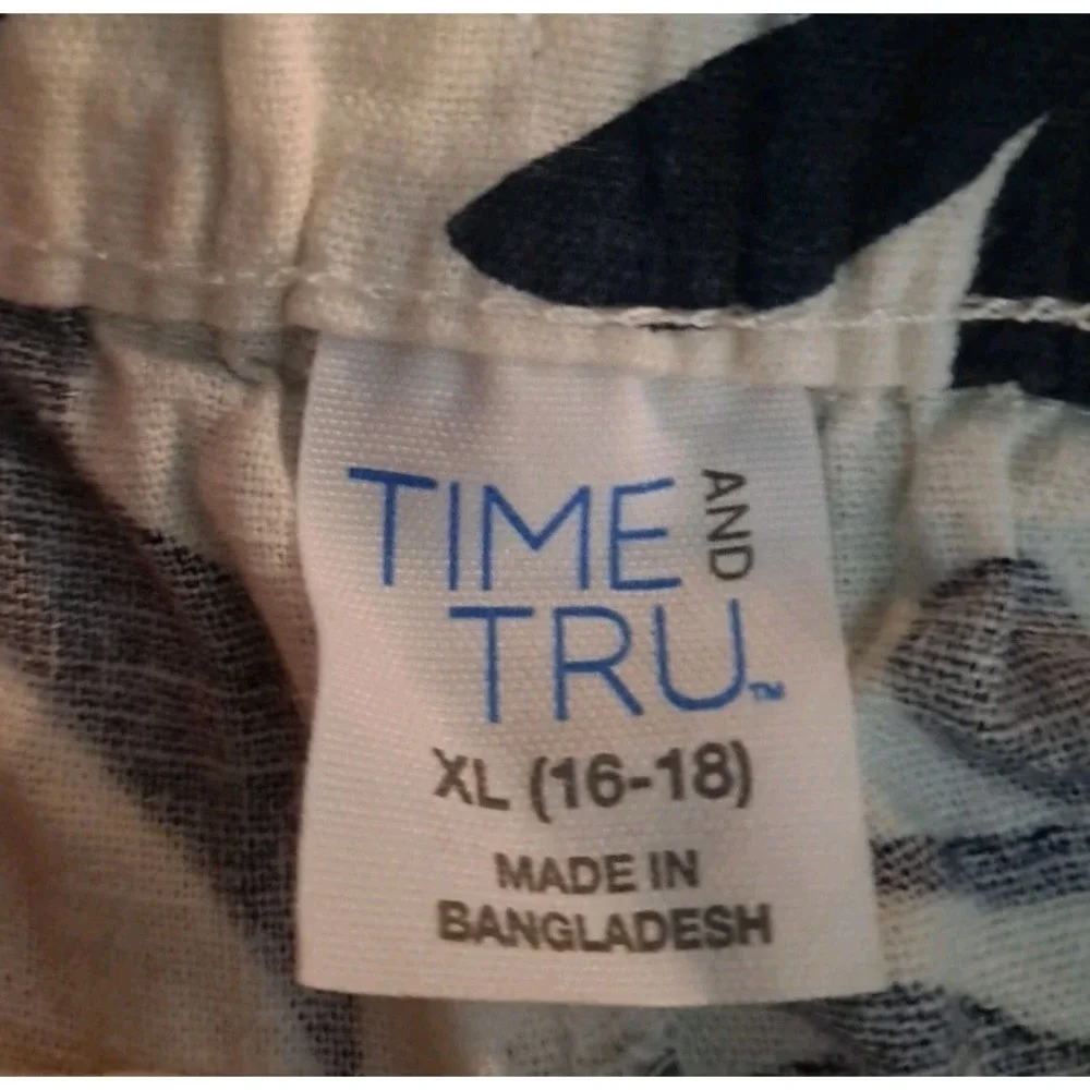 NWT Time‎ & Tru Womens Linen Shorts Dark Navy & White Botanical Size XL (16-18)